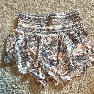 Rewash Cream and Black High Waist Shorts